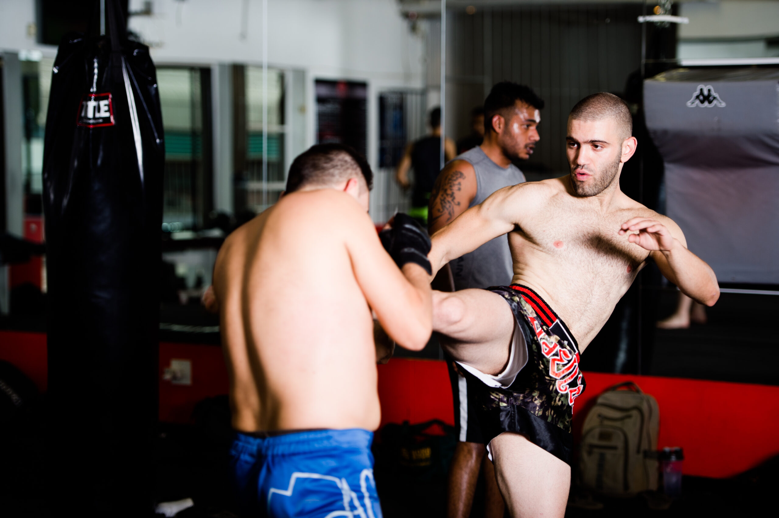 Fight Sports Centre - Muay Thai turning kick